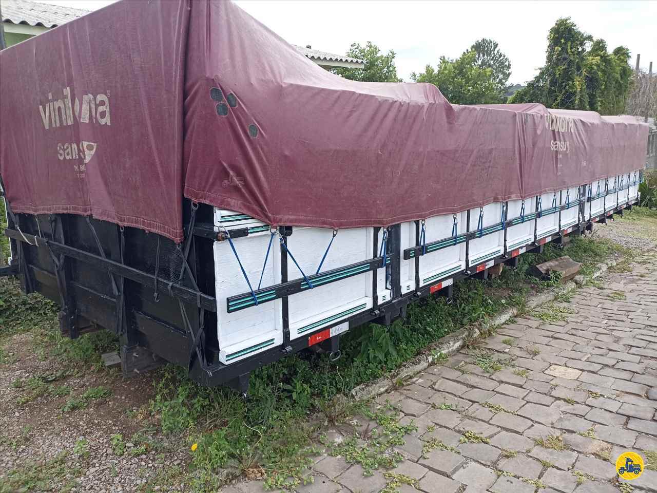 CARROCERIA SOBRE CHASSI  BITRUCK GRANELEIRA Davigue Implementos Rodoviários - Librelato SAO MARCOS RIO GRANDE DO SUL RS